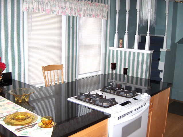 195 E North Ave, Elmhurst, IL 60126 photo 5
