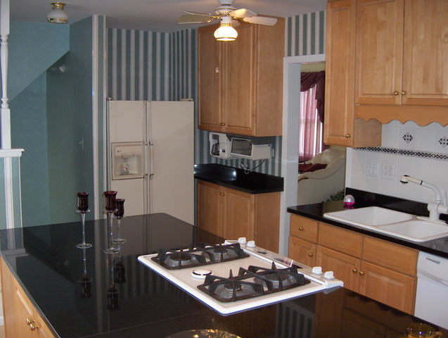 195 E North Ave, Elmhurst, IL 60126 photo 2
