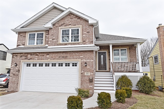 8102 Salisbury Ave, Lyons, IL 60534 photo 1