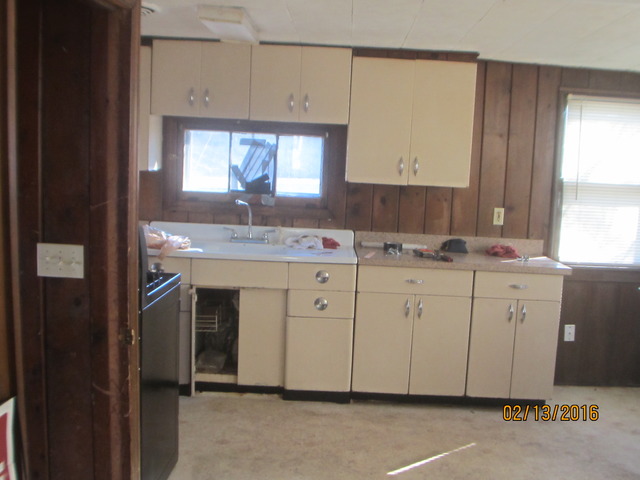 800 Bangs St, Aurora, IL 60505 photo 4