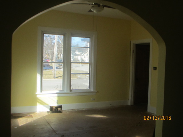 800 Bangs St, Aurora, IL 60505 photo 2