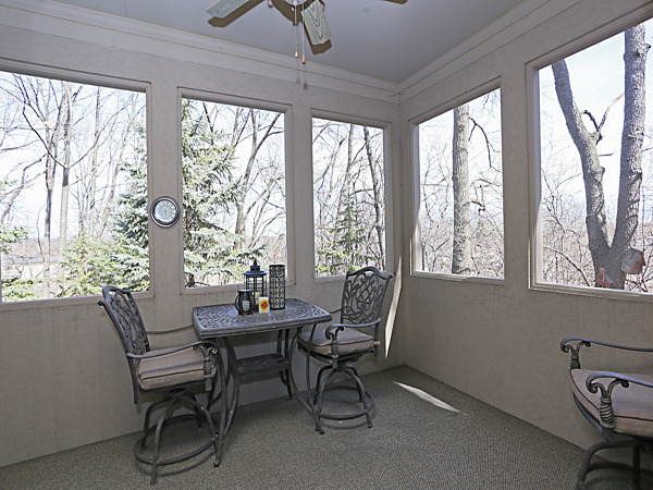 85 Muirfield Cir, Wheaton, IL 60189 photo 13
