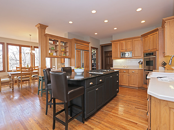85 Muirfield Cir, Wheaton, IL 60189 photo 8
