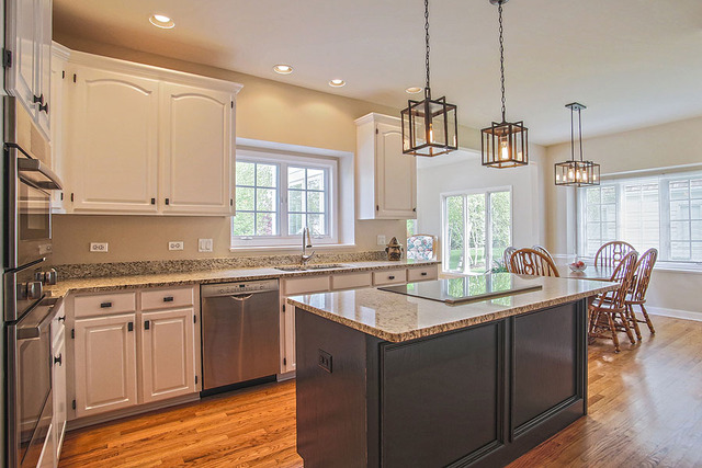 3215 White Eagle Dr, Naperville, IL 60564 photo 8