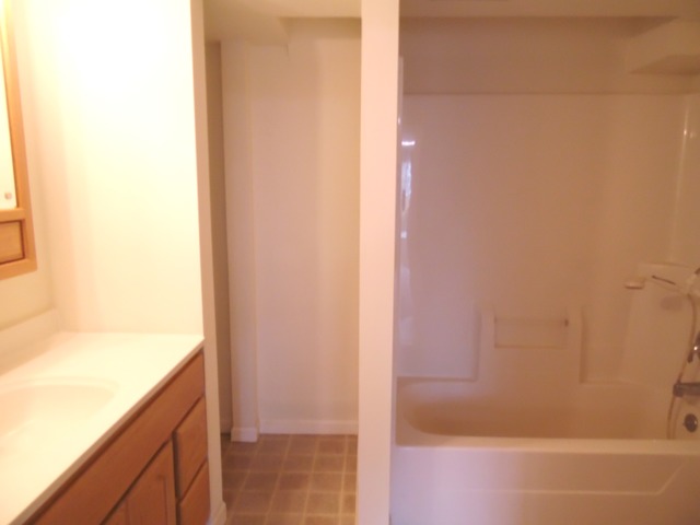 116 N Cross Trl, Mchenry, IL 60050 photo 23