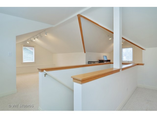 2426 Simpson St, Evanston, IL 60201 photo 16