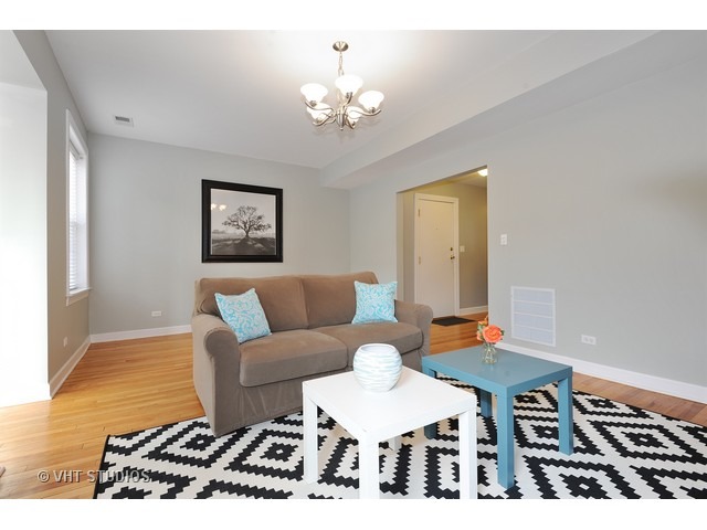 1507 Maple Ave #2, Evanston, IL 60201 photo 4