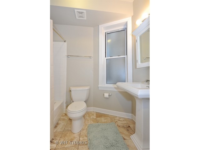 1507 Maple Ave #2, Evanston, IL 60201 photo 12
