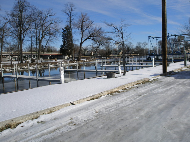 313 N Kent Rd, Mchenry, IL 60051 photo 25