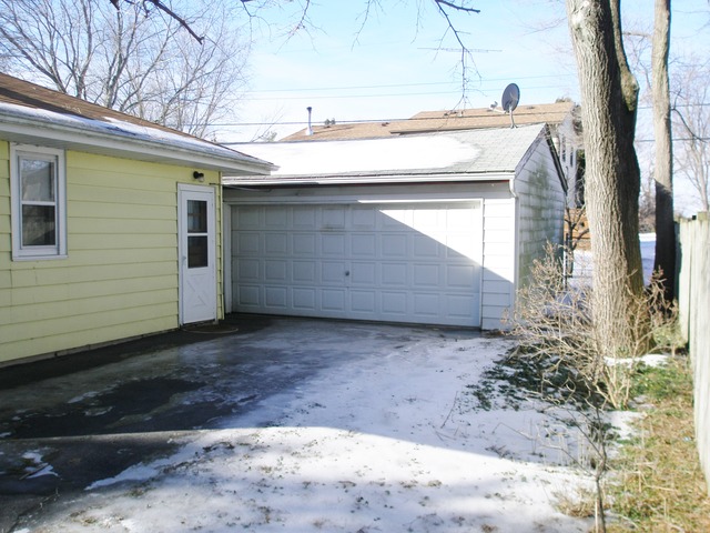 313 N Kent Rd, Mchenry, IL 60051 photo 7