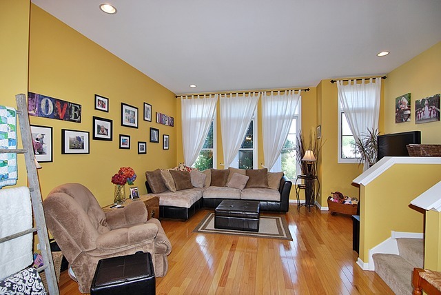204 Lake St, Elgin, IL 60120 photo 4