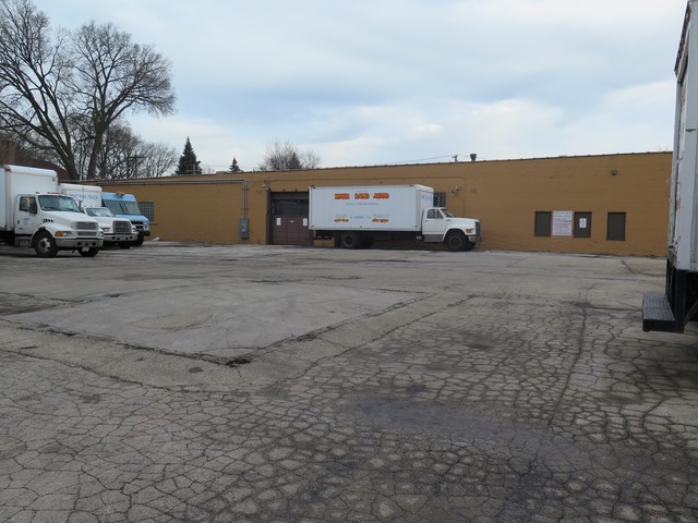 1628 Rand Rd, Des Plaines, IL 60016 photo 6