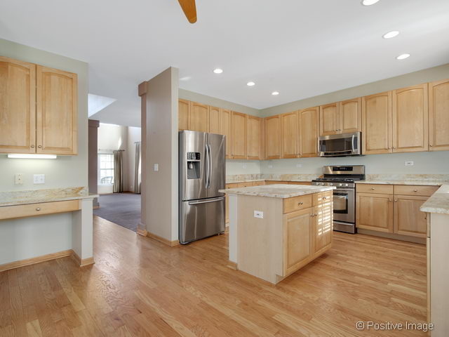 369 E 17th St, Lombard, IL 60148 photo 9