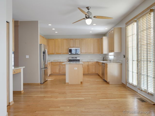 369 E 17th St, Lombard, IL 60148 photo 8