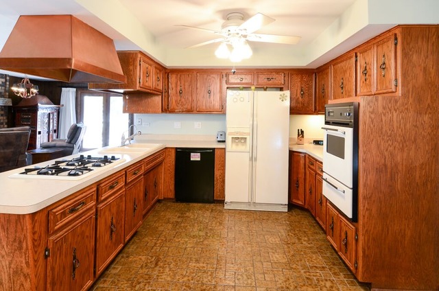 33639 N Oak Dr, Ingleside, IL 60041 photo 3