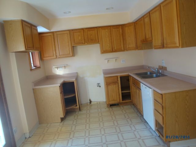 35683 N Benjamin Ave, Ingleside, IL 60041 photo 2