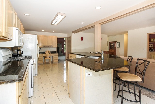 8 N533 Kendall Rd, Elgin, IL 60124 photo 6