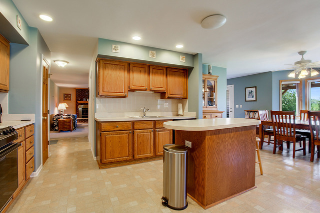 2332 Westminster St, Wheaton, IL 60189 photo 6