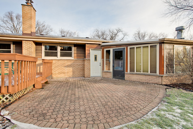 693 Madelyn Dr, Des Plaines, IL 60016 photo 21