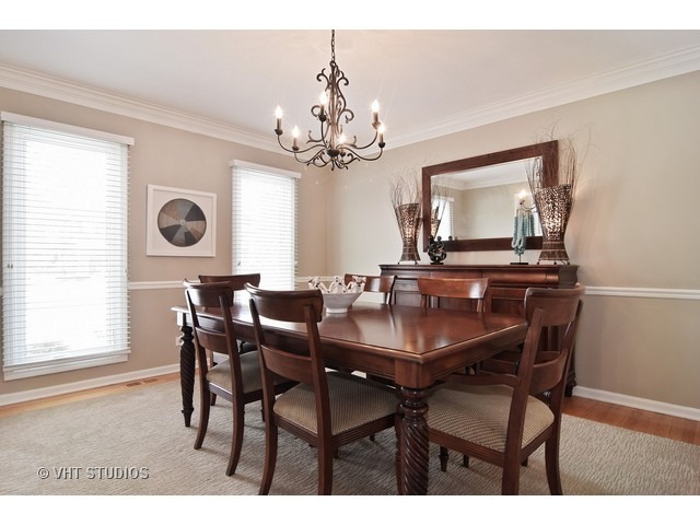 1917 Hampton Dr, Wheaton, IL 60189 photo 7