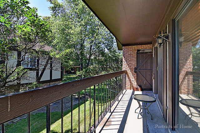137 Stanhope Dr #C, Willowbrook, IL 60527 photo 3