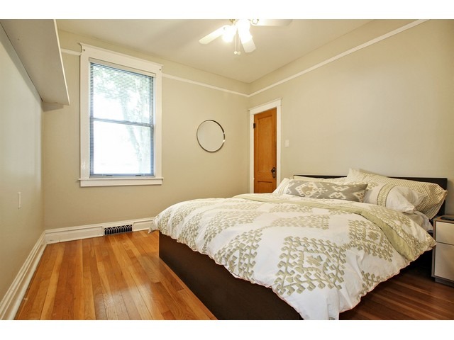 954 Walter Ave, Des Plaines, IL 60016 photo 9