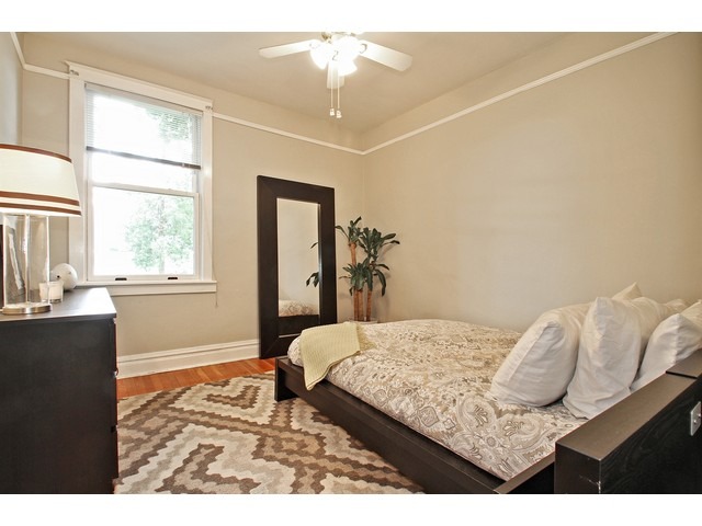 954 Walter Ave, Des Plaines, IL 60016 photo 11