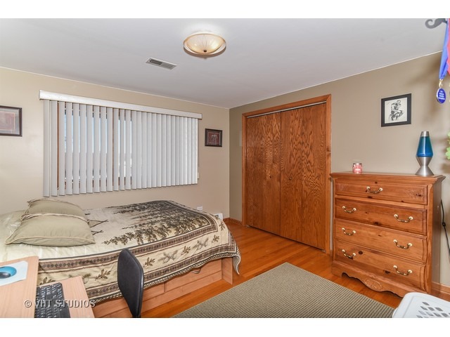 422 Orchard Ln, Beecher, IL 60401 photo 9
