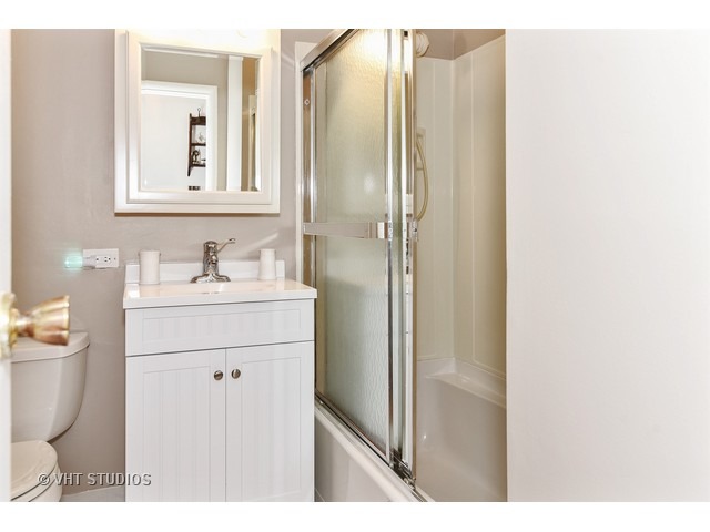 184 Fletcher Dr, Wheeling, IL 60090 photo 9