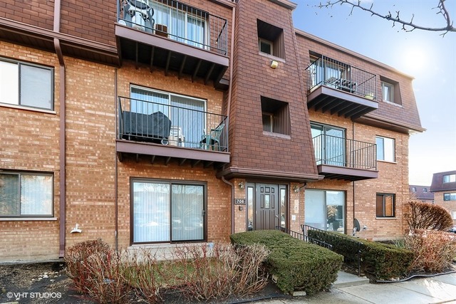 706 Cobblestone Cir #D, Glenview, IL 60025 photo 1