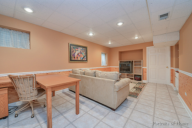 2073 Wexford Cir, Wheaton, IL 60189 photo 18