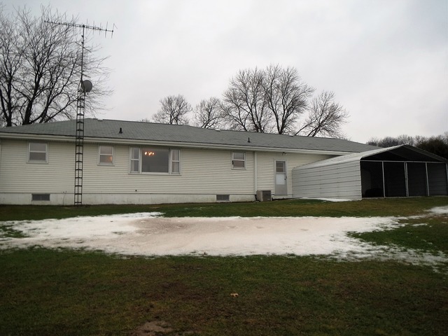 1026 Bluff Rd, Dixon, IL 61021 photo 12