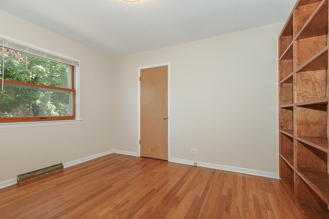 427 W North Ave, Bartlett, IL 60103 photo 17
