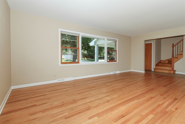 427 W North Ave, Bartlett, IL 60103 photo 4