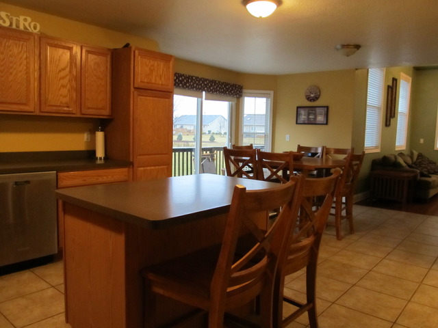 440 Rudin Dr, Clifton, IL 60927 photo 4