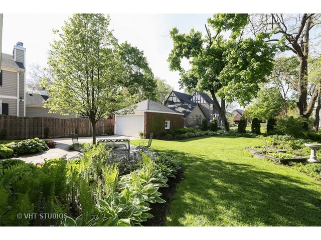 335 W Oak Ave, Wheaton, IL 60187 photo 19