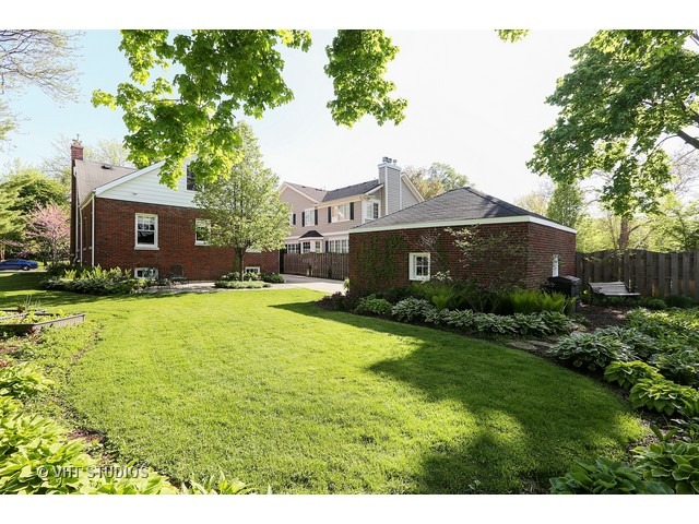 335 W Oak Ave, Wheaton, IL 60187 photo 18