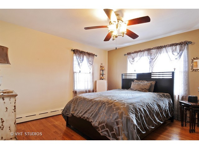 729 E Franklin Ave, Naperville, IL 60540 photo 7