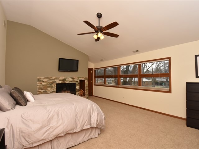 328 W Elm St, Wheaton, IL 60189 photo 20