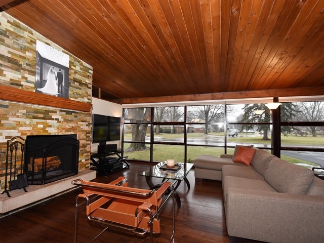 328 W Elm St, Wheaton, IL 60189 photo 7