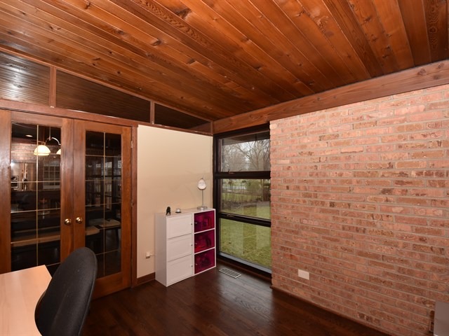 328 W Elm St, Wheaton, IL 60189 photo 15