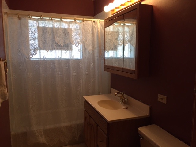 534 68th St, Willowbrook, IL 60527 photo 9