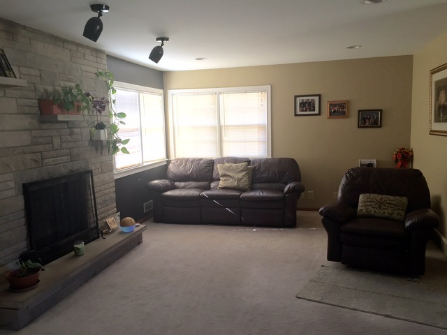 1347 Sundown Dr, Aurora, IL 60506 photo 2
