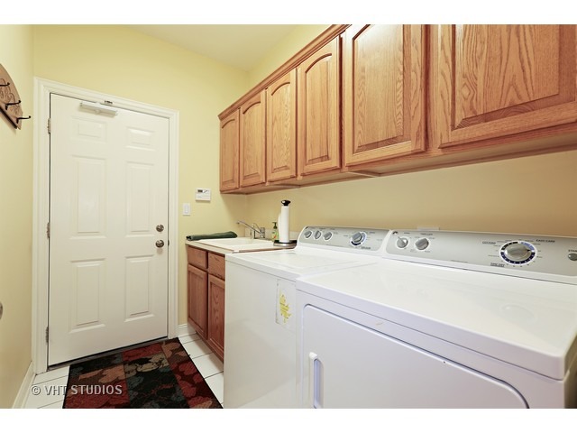23 Windsor Dr, Elmhurst, IL 60126 photo 16