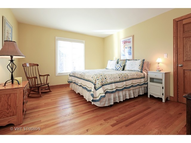 23 Windsor Dr, Elmhurst, IL 60126 photo 14