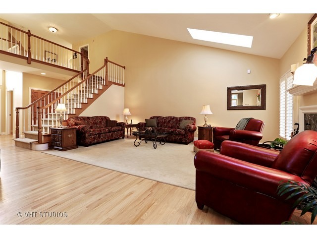 23 Windsor Dr, Elmhurst, IL 60126 photo 5