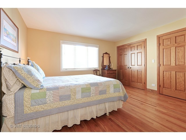 23 Windsor Dr, Elmhurst, IL 60126 photo 13