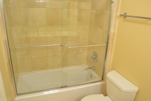 825 Pearson St #1D, Des Plaines, IL 60016 photo 8
