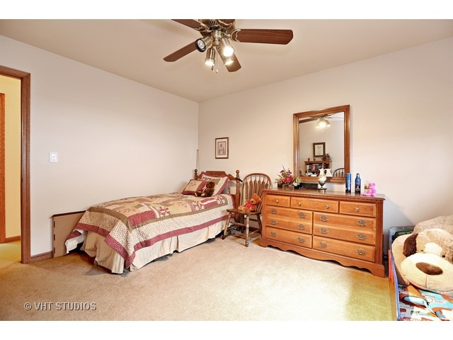 7406 Summit Rd, Darien, IL 60561 photo 15