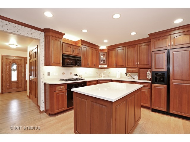 7406 Summit Rd, Darien, IL 60561 photo 4